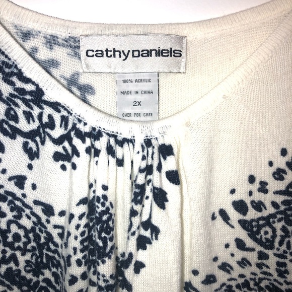 EUC Women’s Cathy Daniels Sweater - Picture 2 of 8